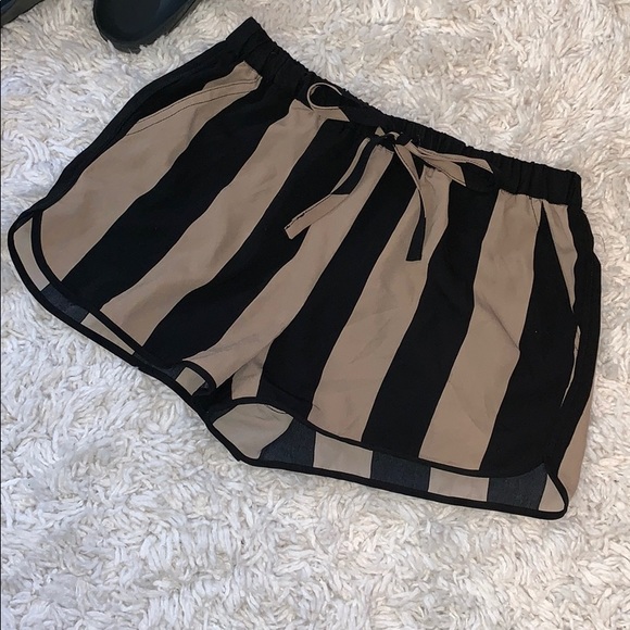 Forever 21 Pants - ⭐️ 2 for 10$ • Pinstripe Shorts